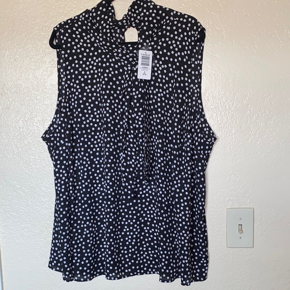 #T269-NWT Torrid Georgette Black and White Polka Dot Tie Blouse-3X - Picture 7 of 11